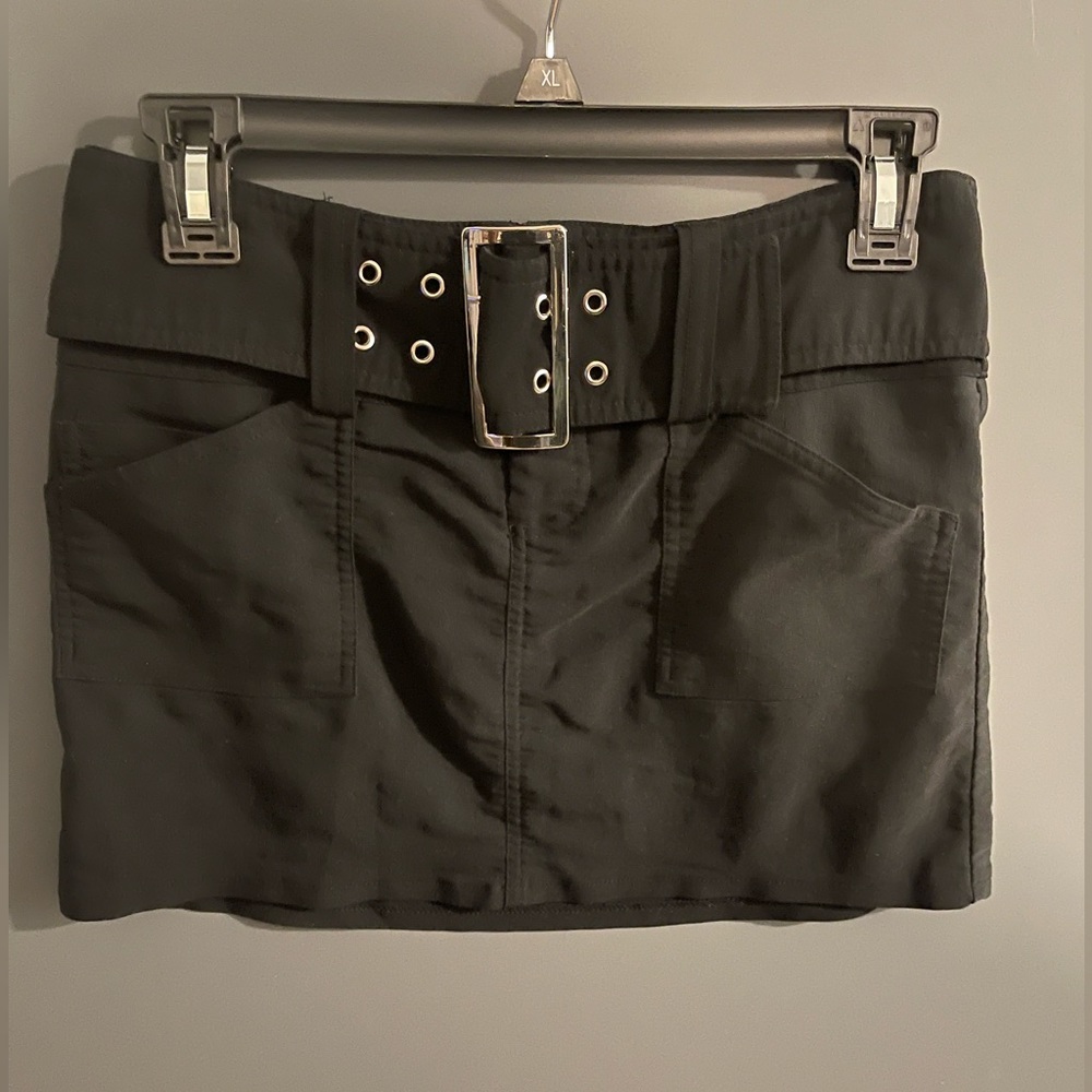 Black mini skirt with belt